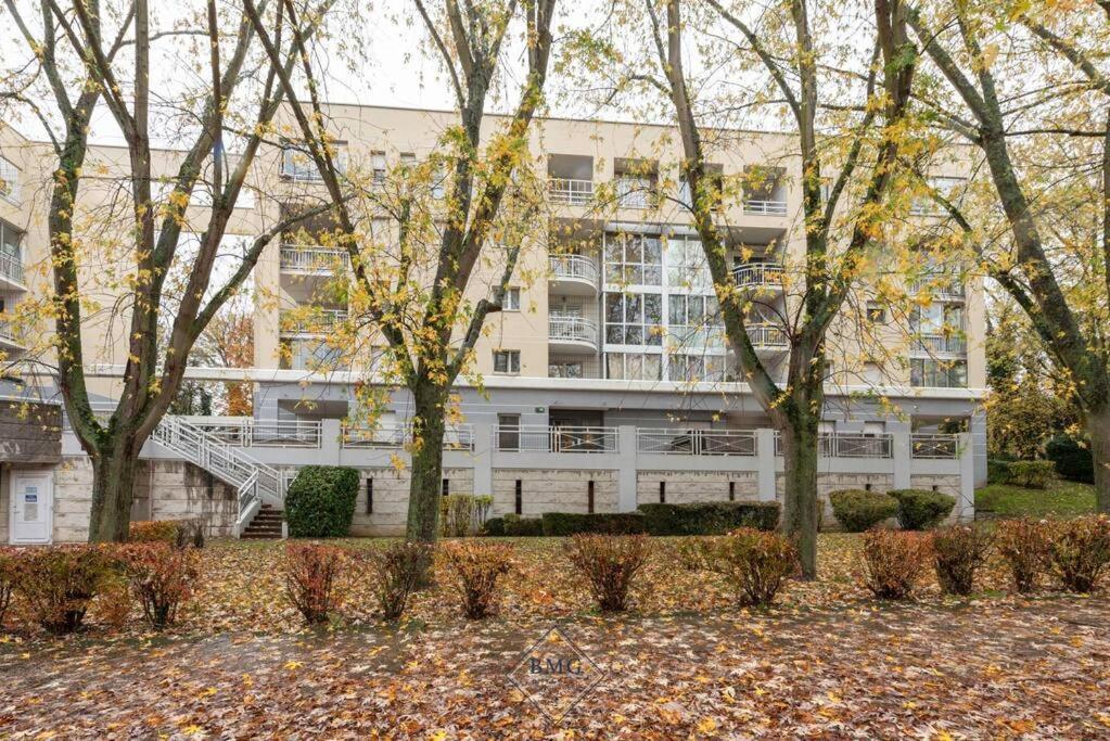 Appartement Proche De Disneyland Bmyguest Torcy  Luaran gambar